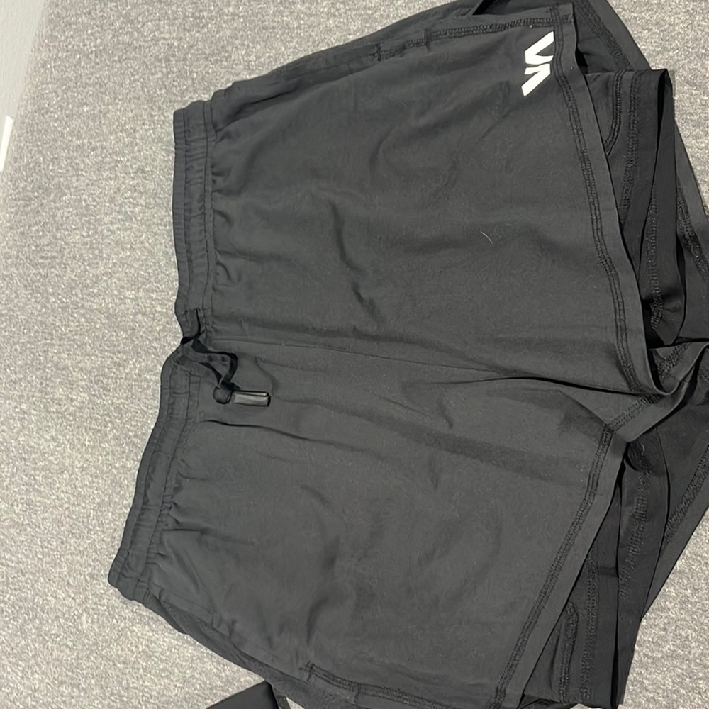 RVCA size Large